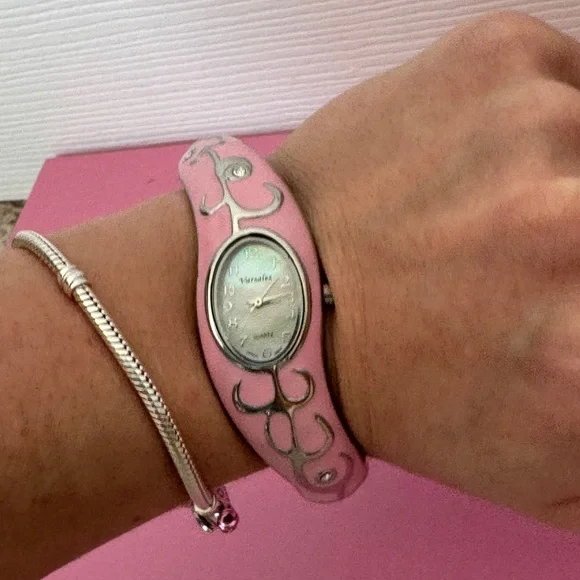 Pink Watch - Picture 4 of 5